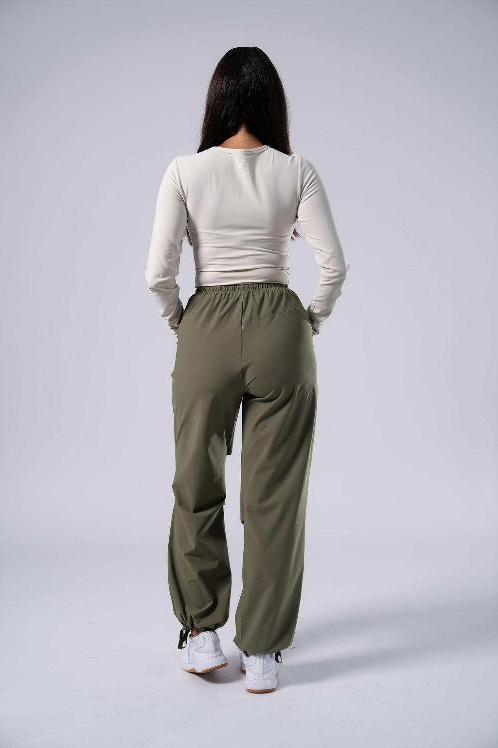 Silhouette Pants